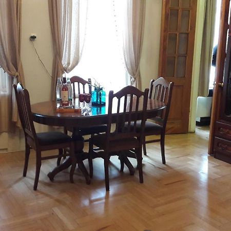 Vertskhli 50 Apartment Tbilisi Ngoại thất bức ảnh