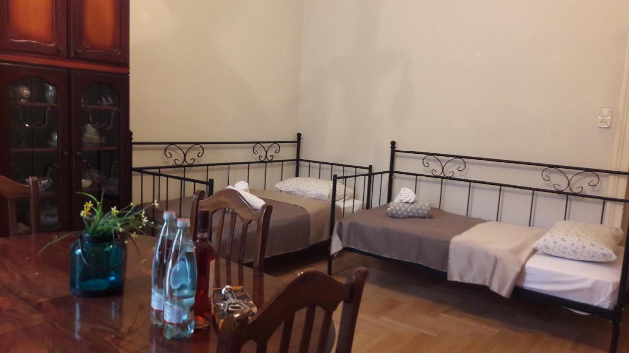 Vertskhli 50 Apartment Tbilisi Ngoại thất bức ảnh